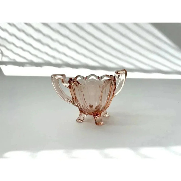 Pink Indiana Glass Depression Style Scalloped Footed Vintage Creamer Dish | Cup - Picture 3 of 9